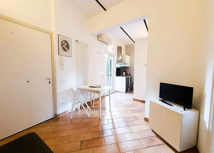 Cozy In Pigneto Up To 4 *